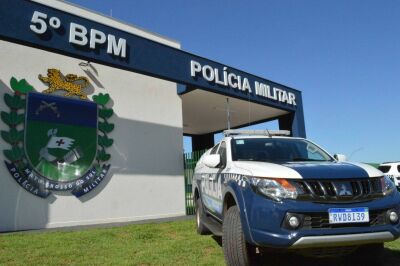 Imagem da notícia Homem foragido da Justiça tenta se passar por outra pessoa e é preso pela Força Tática em Coxim